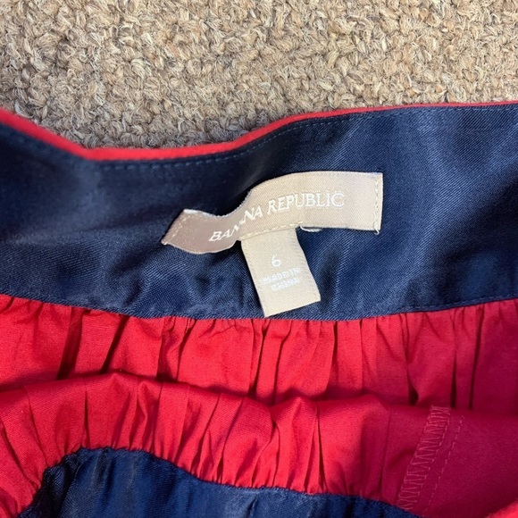 Banana Republic Red Skirt - Picture 5 of 6